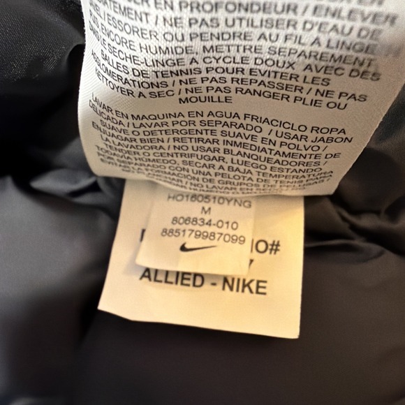 Nike Gilet Men MEDIUM Black Tech Duck Down Insulated Quilt Lined Bodywarmer Vest - Picture 11 of 14